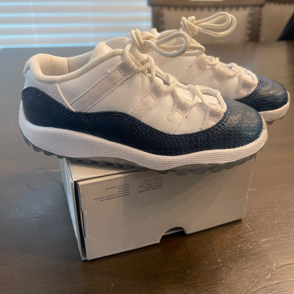 Jordan 11 Lows blue snakeskin Sneakers